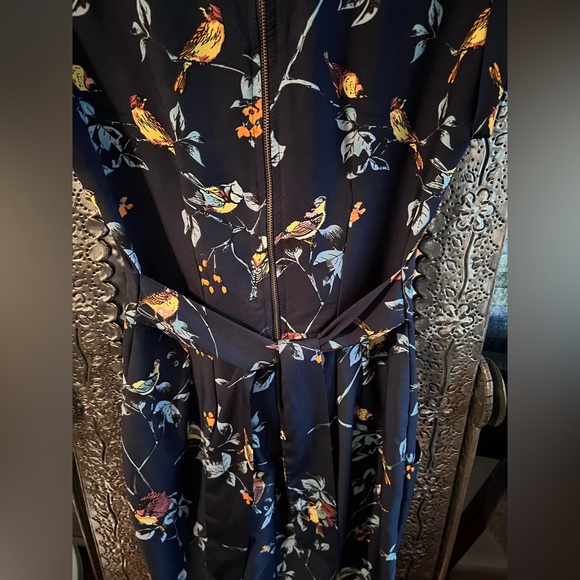 Closet Blu dress with pretty bird design. - Picture 6 of 7